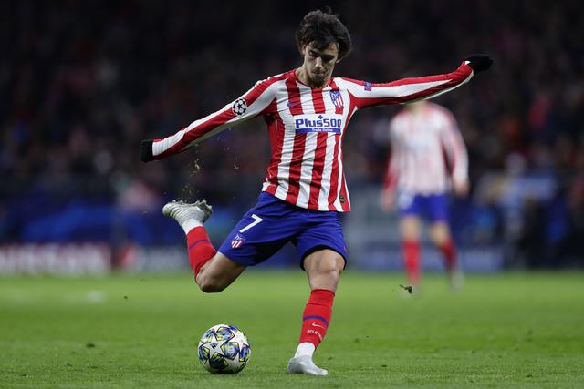 里为中心构 里为中心构